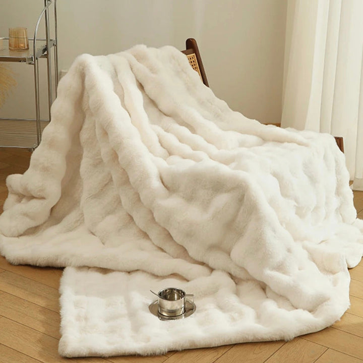 Luxe Fluffy Blanket - Emmey | Luxury Throw Blanket
